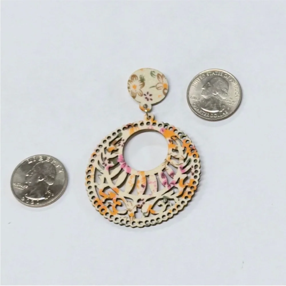 UNBRANDED Retro And Whimsical BOHEMIAN Floral Print WOODEN Dangle Earrings